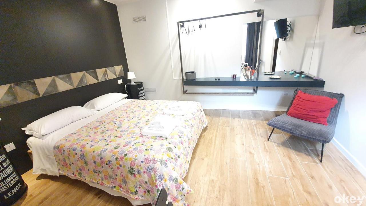 Seba Maison - Bari Centro Bagian luar foto